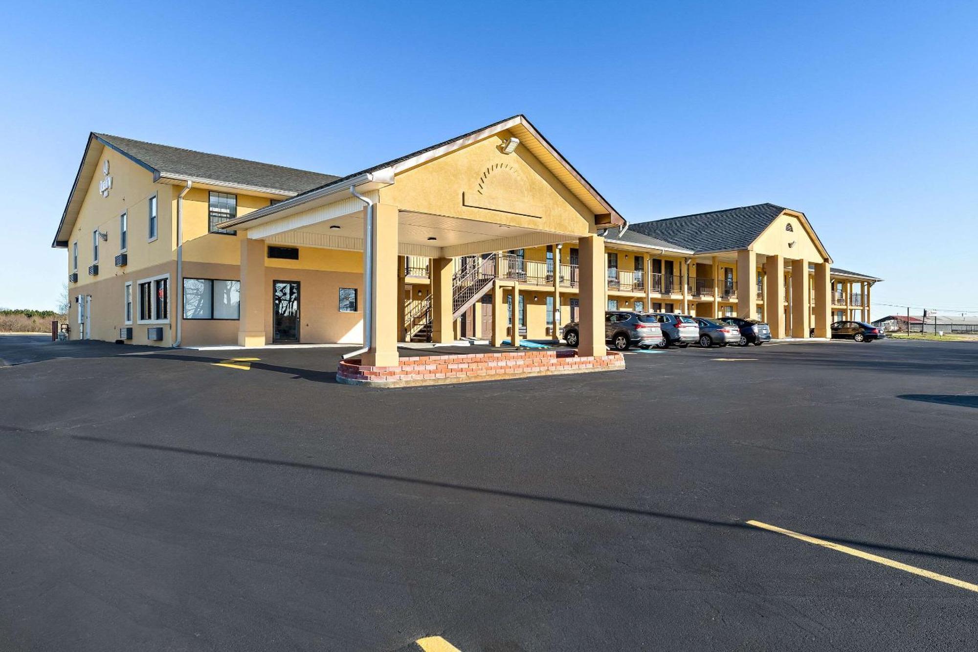 Quality Inn Монро Екстериор снимка