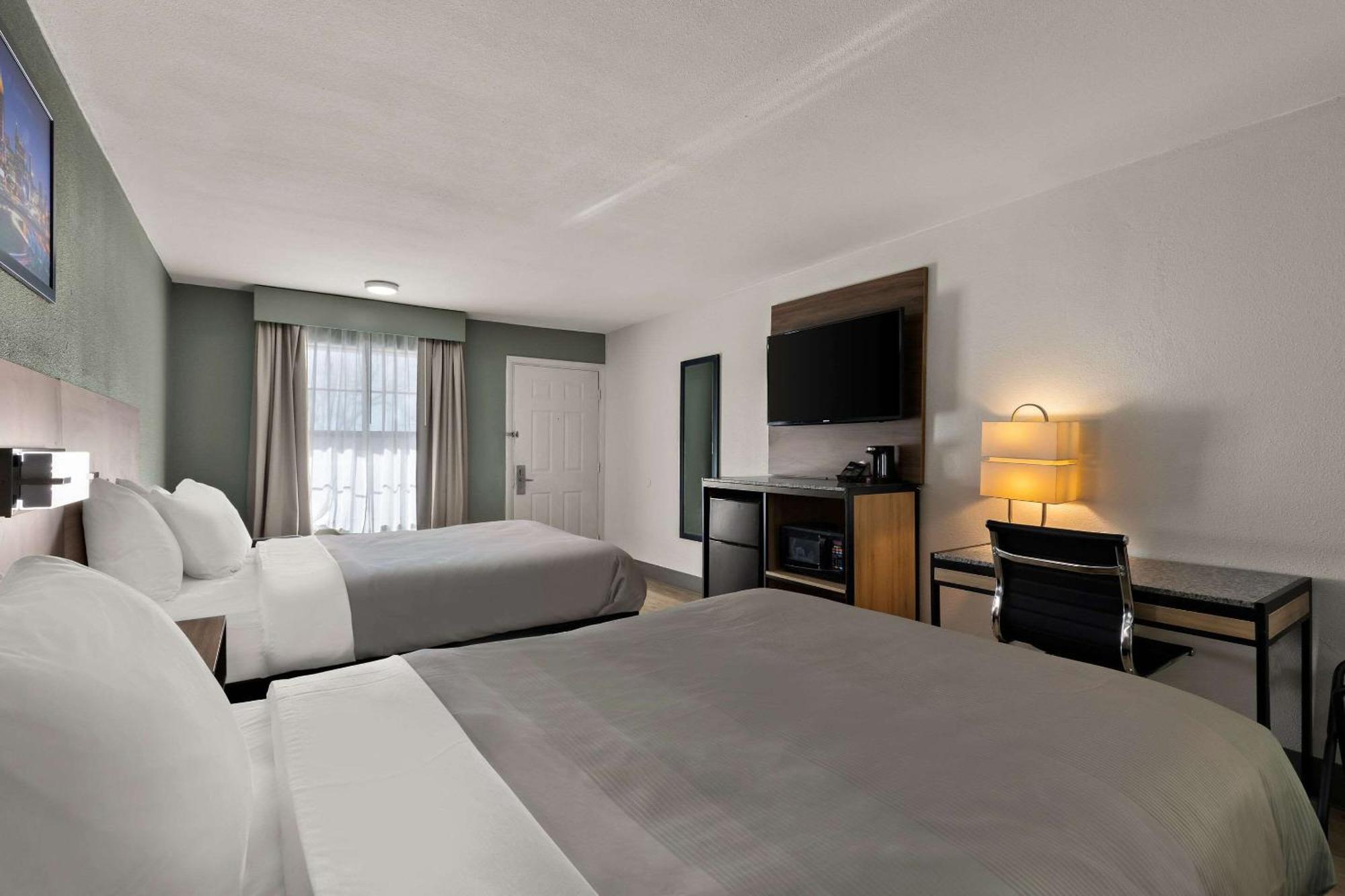 Quality Inn Монро Екстериор снимка